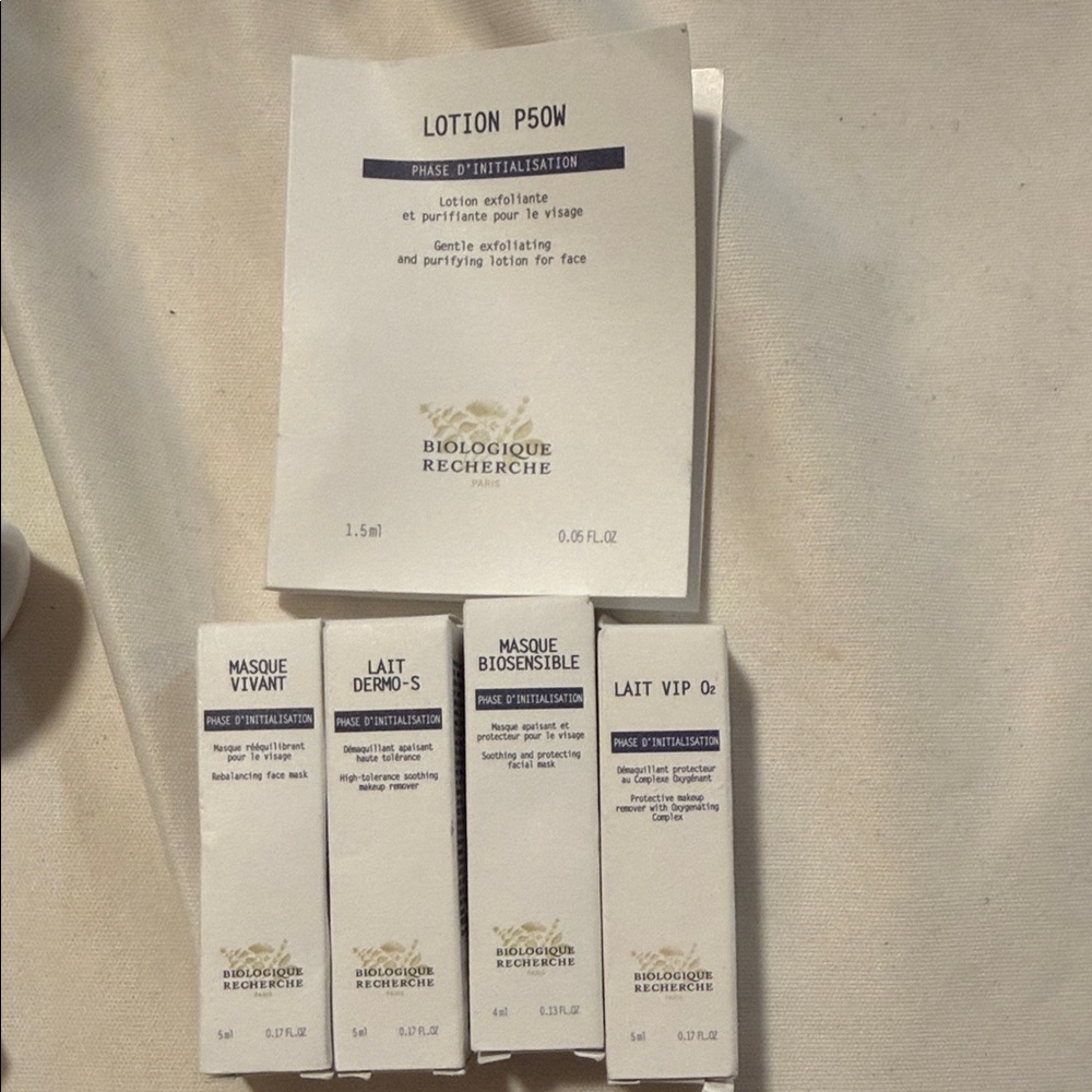 Biologique Recherche Skincare Set - White